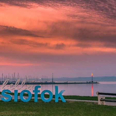 Riviera Wellness Apartman Siófok Zewnętrze zdjęcie