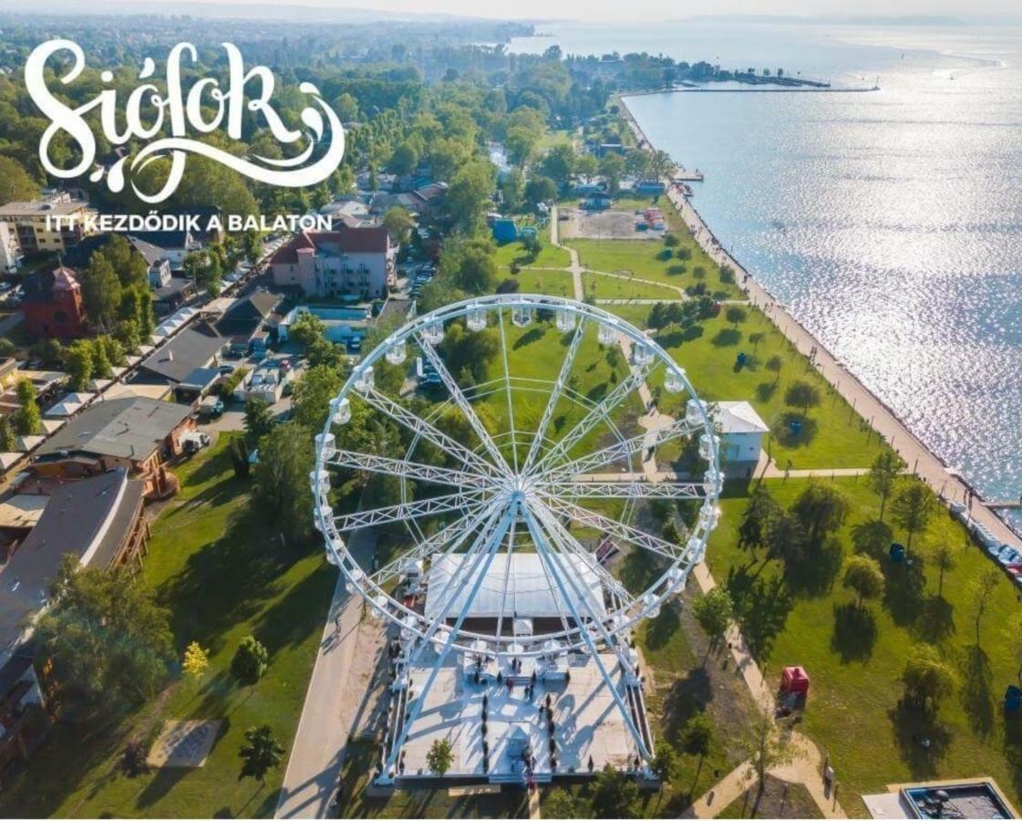 Riviera Wellness Apartman Siófok Zewnętrze zdjęcie